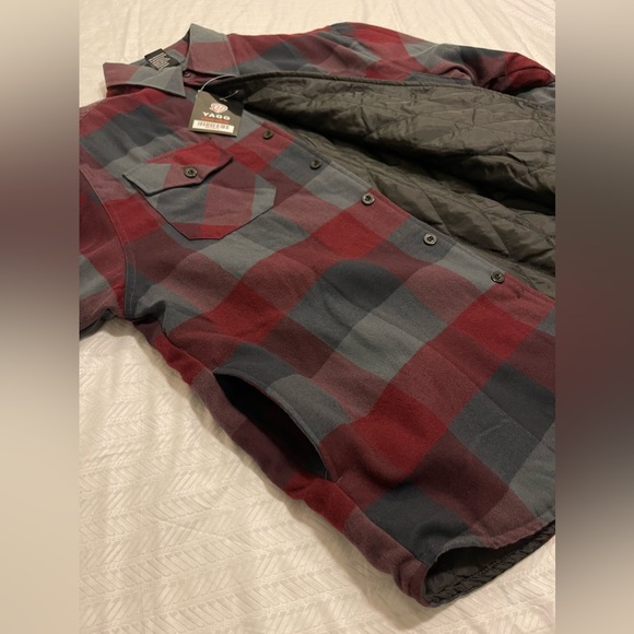 YAGO Men's Quilted Lining Button Up Plaid Flannel Shirt Jacket with Side Pockets - Picture 5 of 5